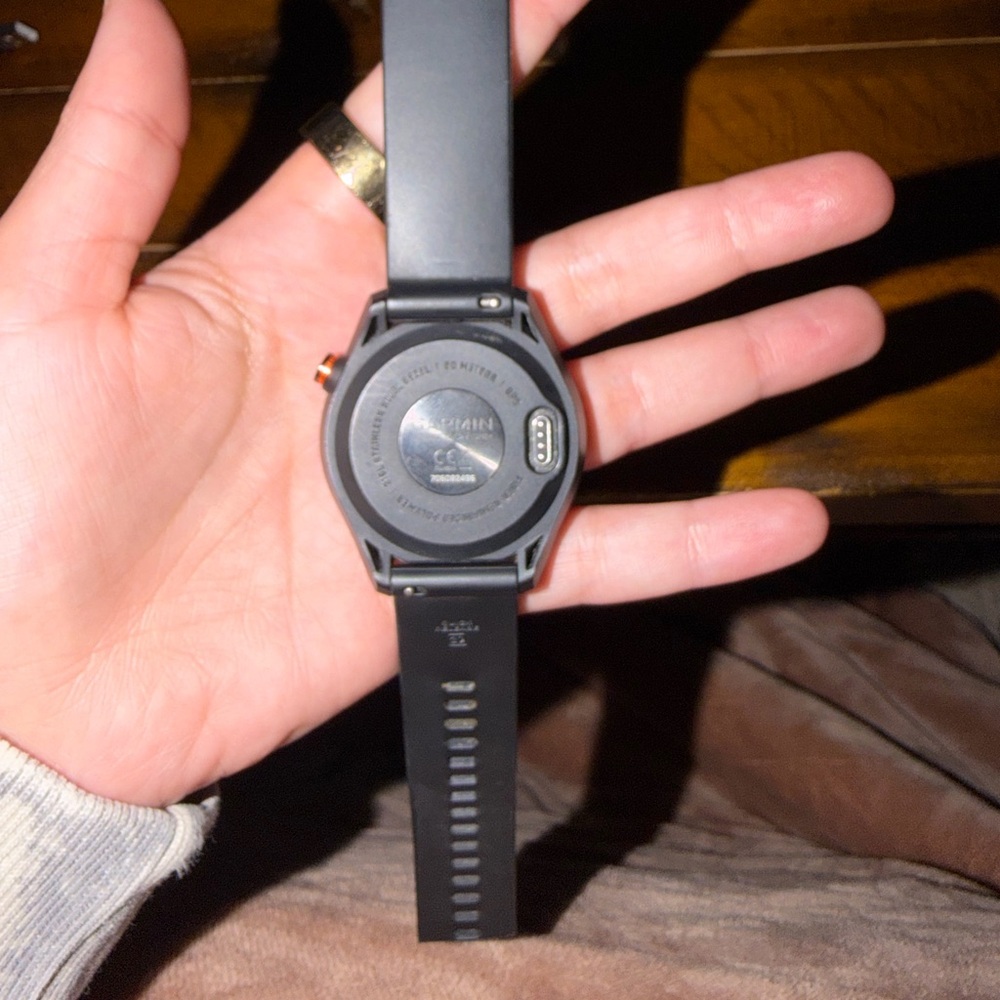 Garmin approach S42 golf watch. - Picture 4 of 5